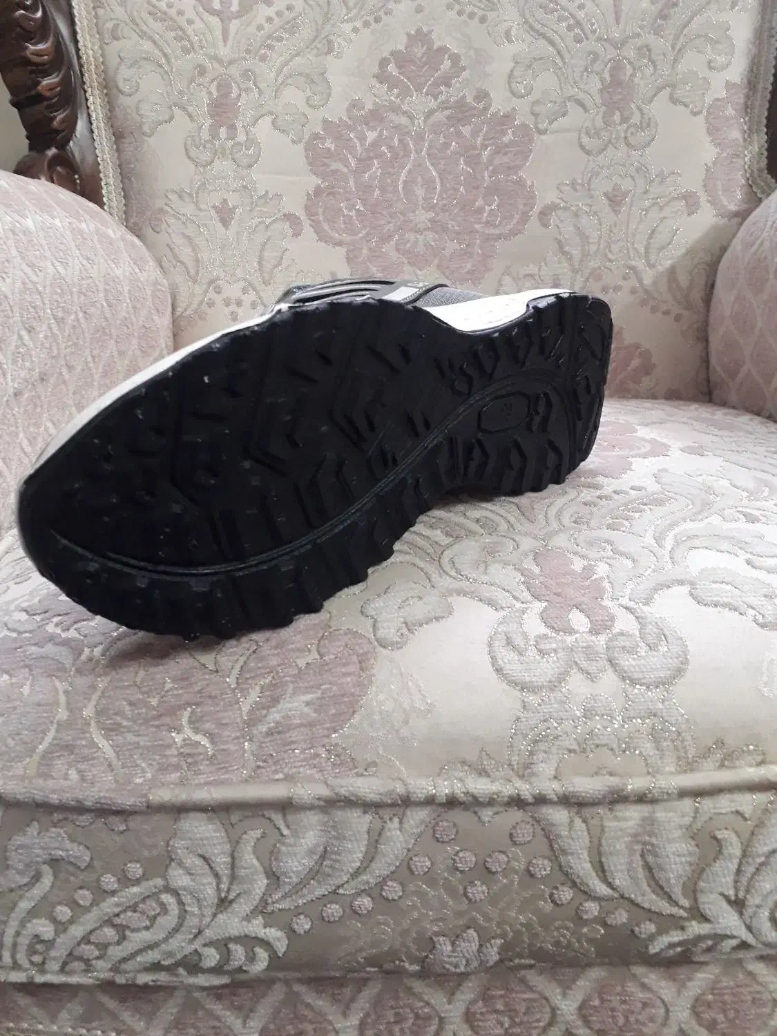 کفش اسپرت مارک سالمون|کیف، کفش، کمربند|اندیشه, اندیشه فاز ۴|دیوار