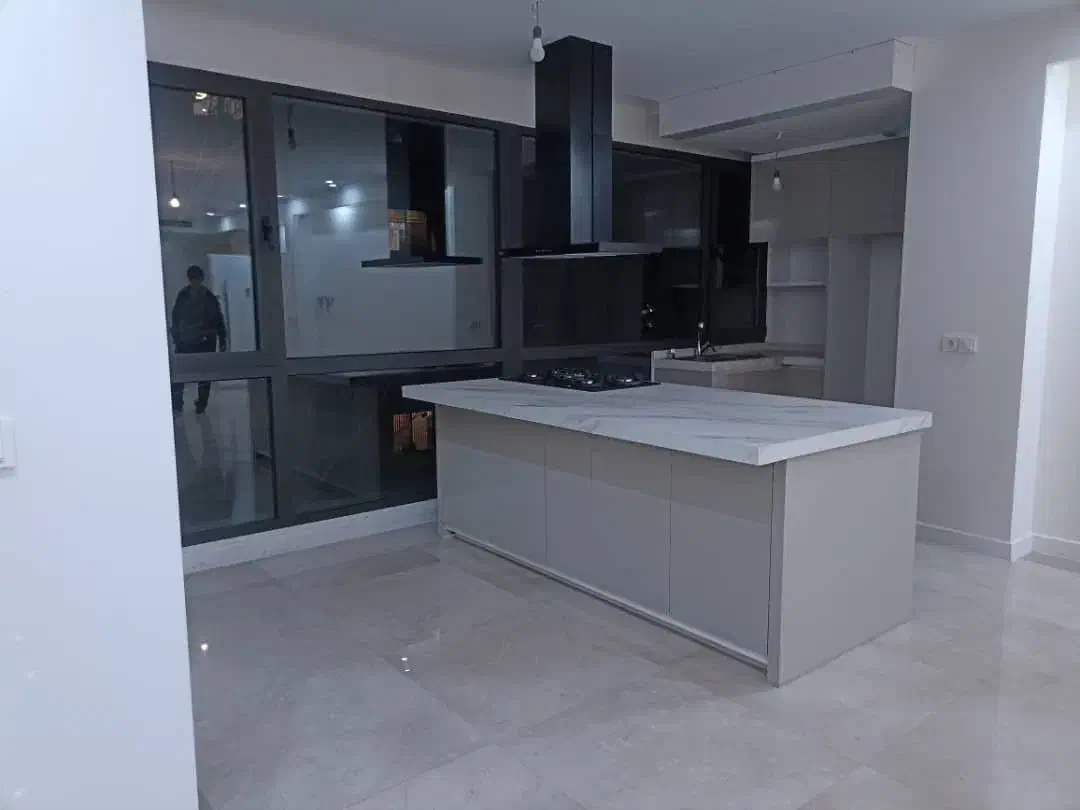 ونک شیراز شمالی 117متر،لوکس،2پارمینگ