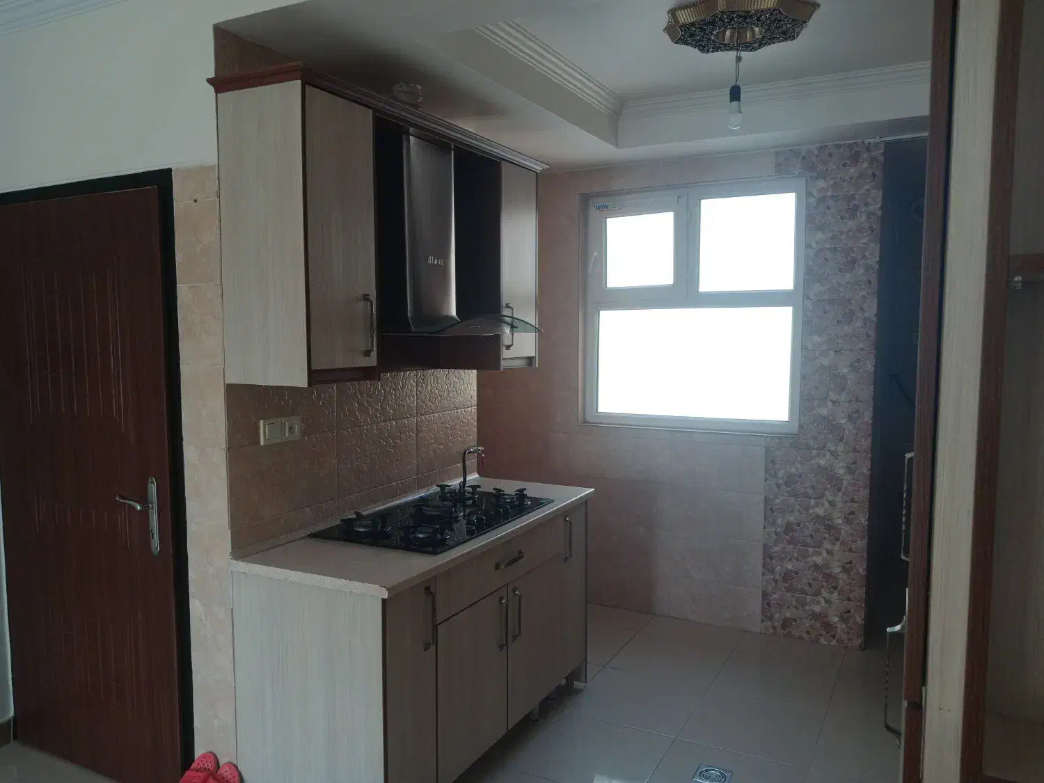 تک واحدشمالی پارکینگ اصلی پشت آسانسور تخلیه نقاشی|اجارهٔ آپارتمان|تهران, افسریه شمالی|دیوار