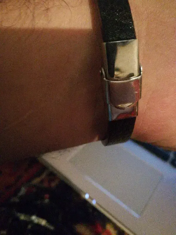 دستبند درجه 1|بدلیجات|میانه, |دیوار