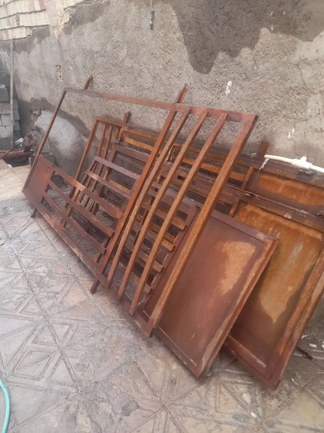 در و پنجره|مصالح و تجهیزات ساختمان|بم, |دیوار