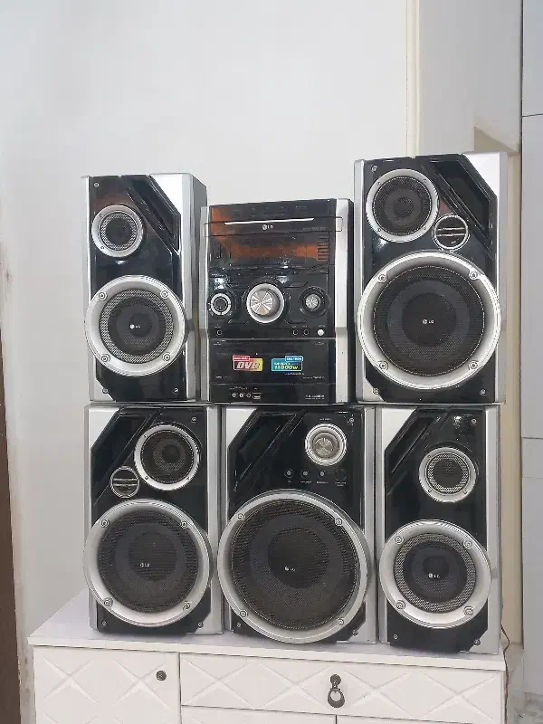 سیستم ضبط ۱۱۰۰۰ وات ال جی|سیستم صوتی خانگی|اندیشه, اندیشه فاز ۲|دیوار