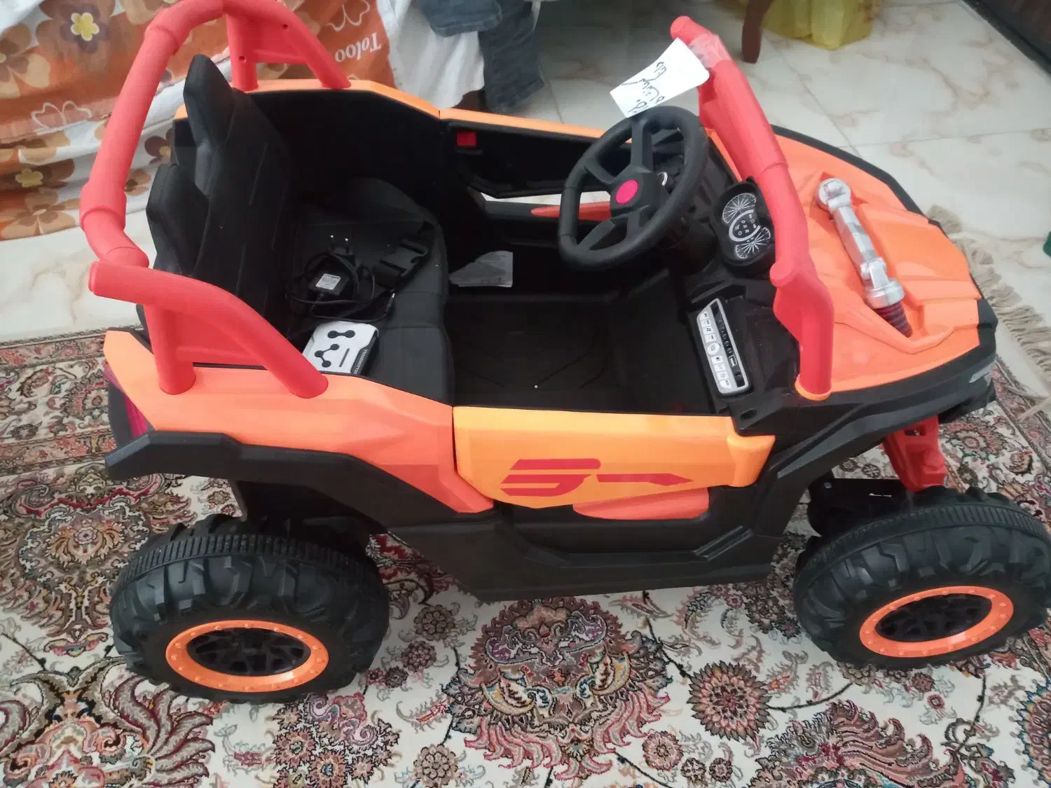 ماشین شارژی|اسباب‌‌بازی|کرمانشاه, |دیوار