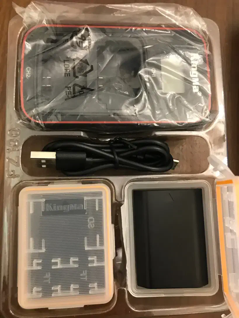 شارژر دوبل و باتری سونی Fz-100|دوربین عکاسی و فیلم‌برداری|تهران, پاسداران|دیوار