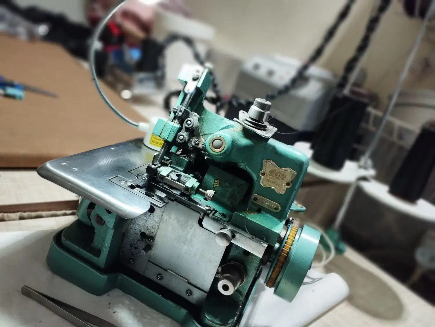 زیگزال|چرخ خیاطی و ریسندگی|خوی, |دیوار