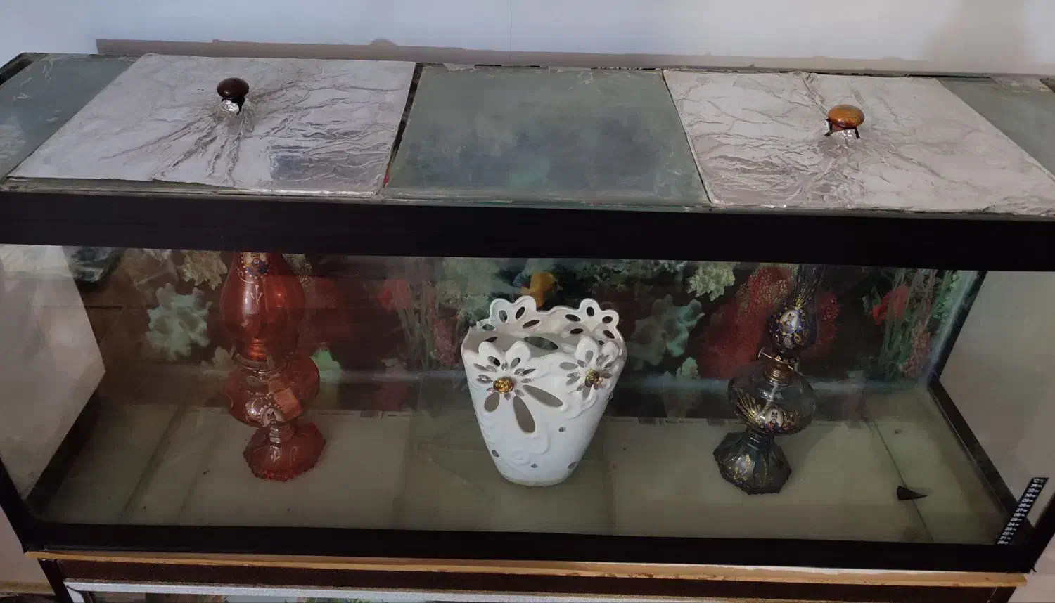 آکواریوم|ماهیگیری|تویسرکان, |دیوار