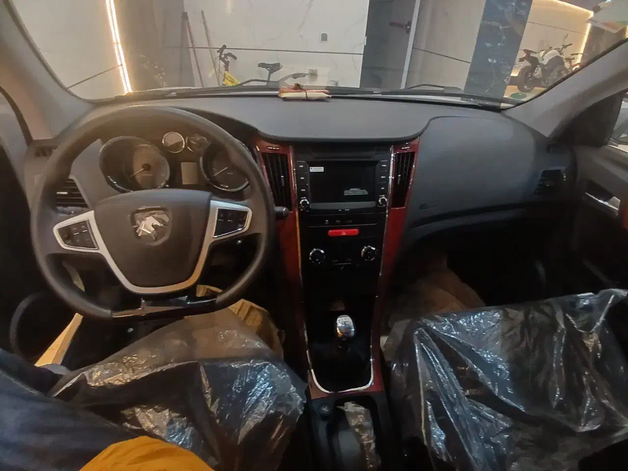 دنا پلاس ۶ دنده صفر|خودرو سواری و وانت|همدان, |دیوار