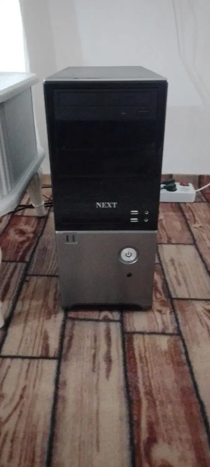 کیس خانگی|رایانه رومیزی|خوی, |دیوار