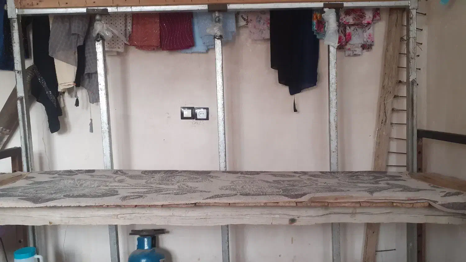 دستگاه قالی|لوازم خیاطی و بافتنی|فیرورق, |دیوار