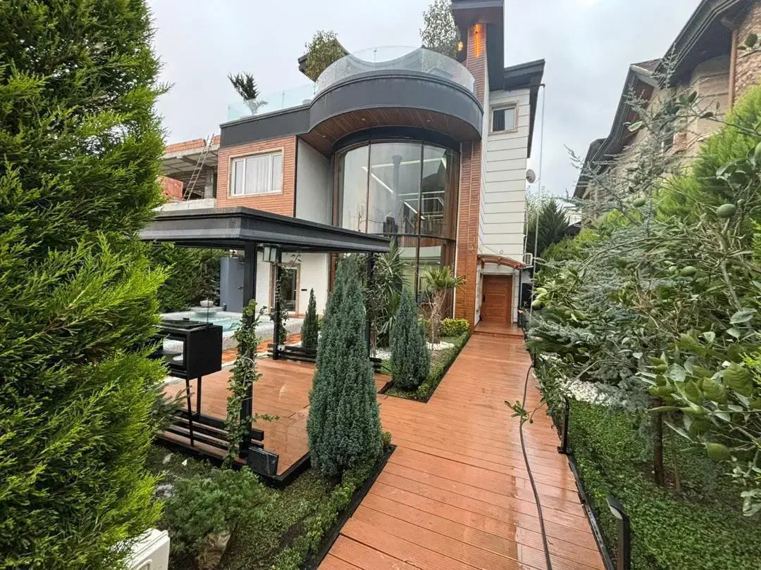 ویلا توپ|اجارهٔ کوتاه‌مدت ویلا و باغ|محمودآباد, |دیوار