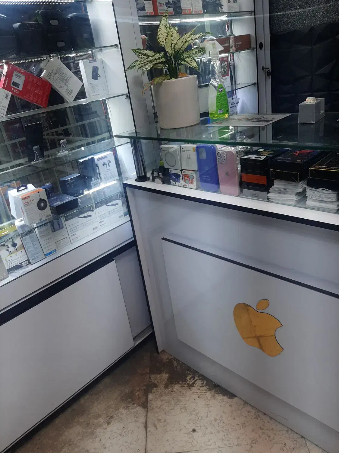 واگذاری مغازه|اجارهٔ مغازه و غرفه|بومهن, |دیوار