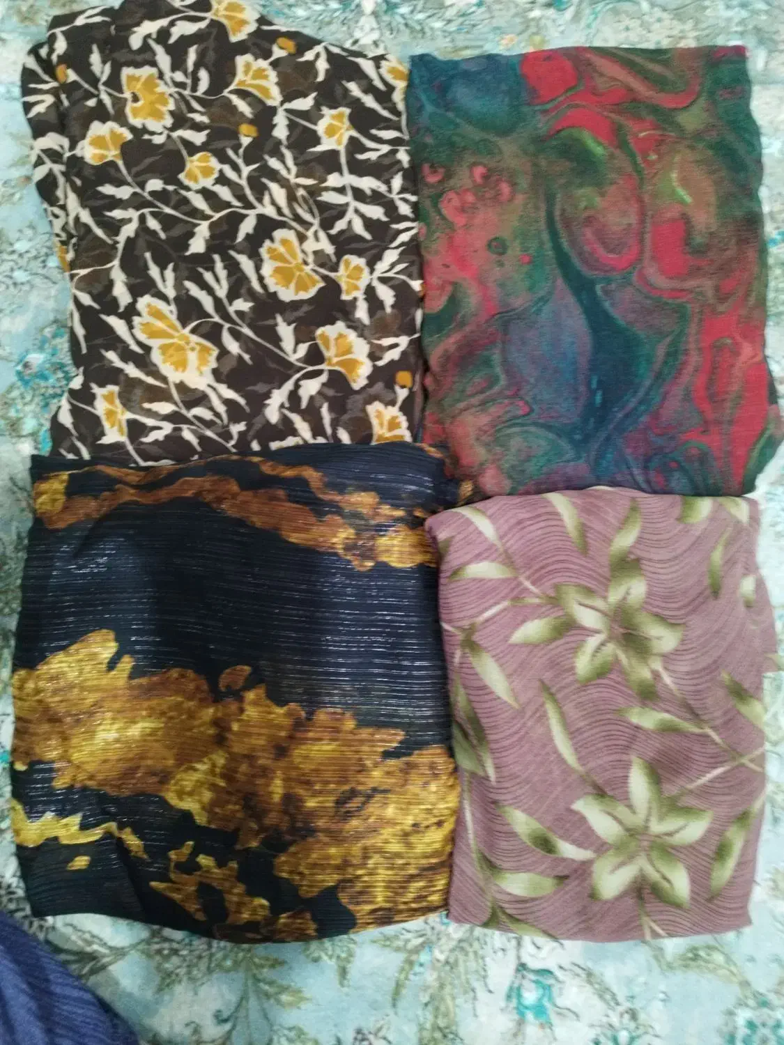 کراس کردی|لباس|مریوان, |دیوار