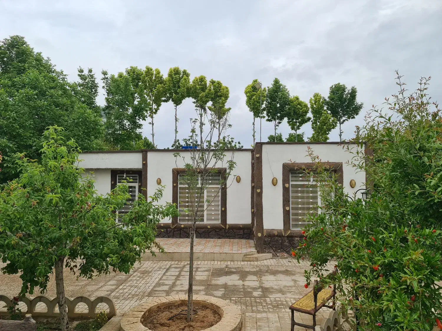 اجاره باغ ویلا|اجارهٔ کوتاهمدت ویلا و باغ|شیراز, باغشهر قصر سبز|دیوار