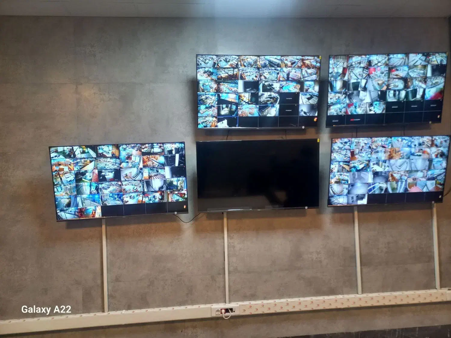 نصب و راه اندازی و جابه جایی دوربین و دزدگیر|دوربین مداربسته|نسیمشهر, |دیوار