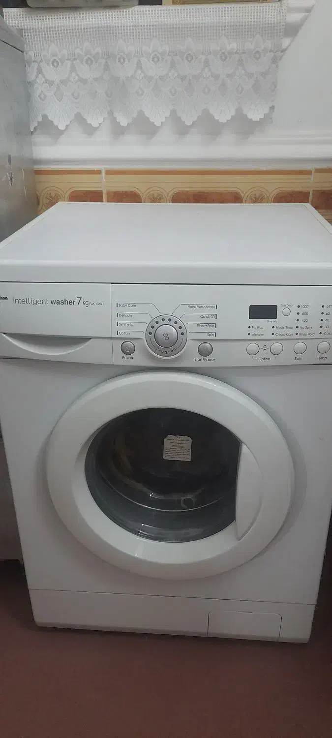 ماشین لباسشویی پاکشوما در حد نو|ماشین لباسشویی و خشک‌کن لباس|قم, سراجه (۱۵ خرداد)|دیوار