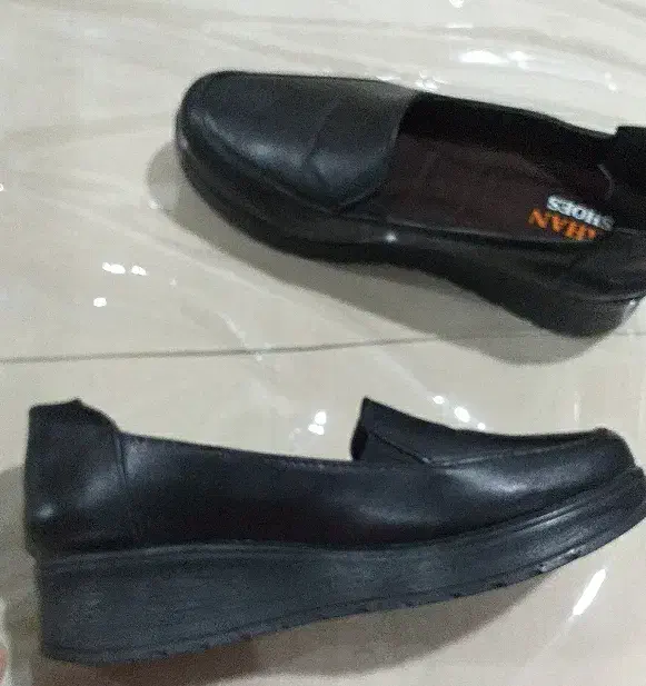 کفش طبی زنانه نو|کیف، کفش، کمربند|ایذه, |دیوار