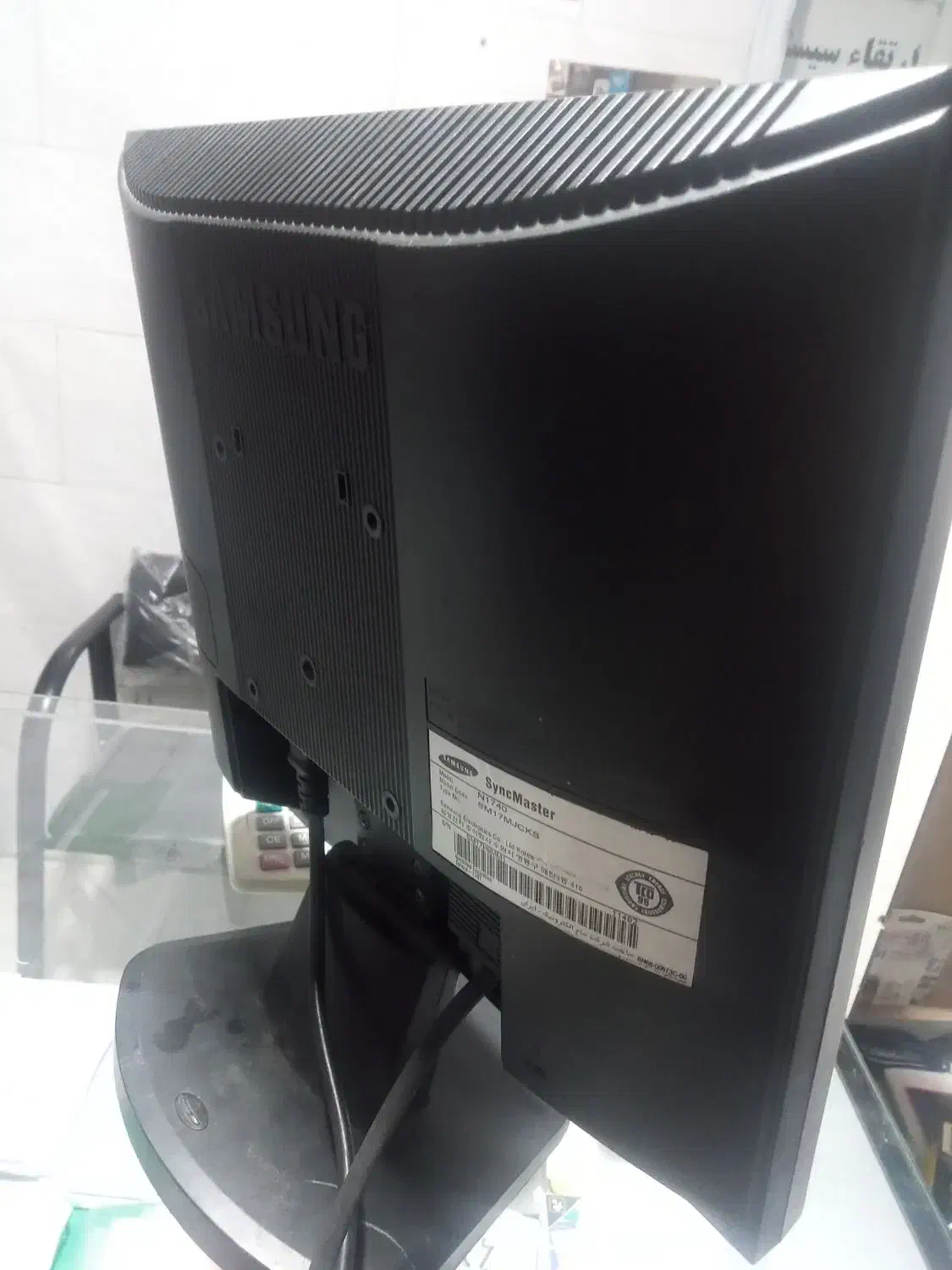 مانیتور LCD  17. سالم|تلویزیون و پروژکتور|کرج, اسلام‌آباد|دیوار