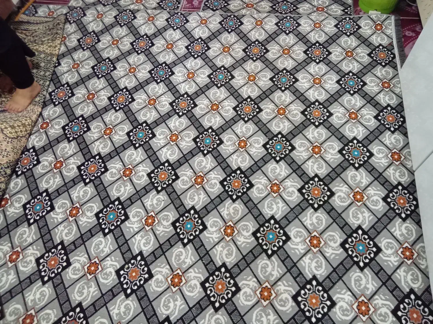 گلیم خشک و ۳تا پادری رنگ خودش|گلیم، جاجیم، گبه|نهاوند, |دیوار