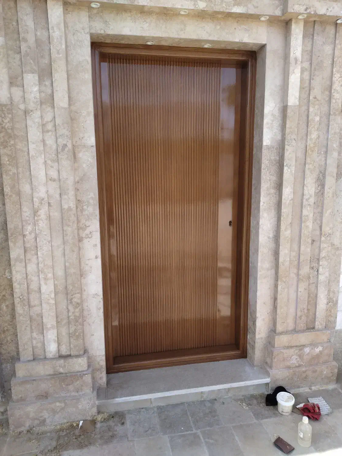 رنگکاری مصنوعات چوبی، مبل،درب چوبی|خدمات پیشه و مهارت|آران و بیدگل, |دیوار