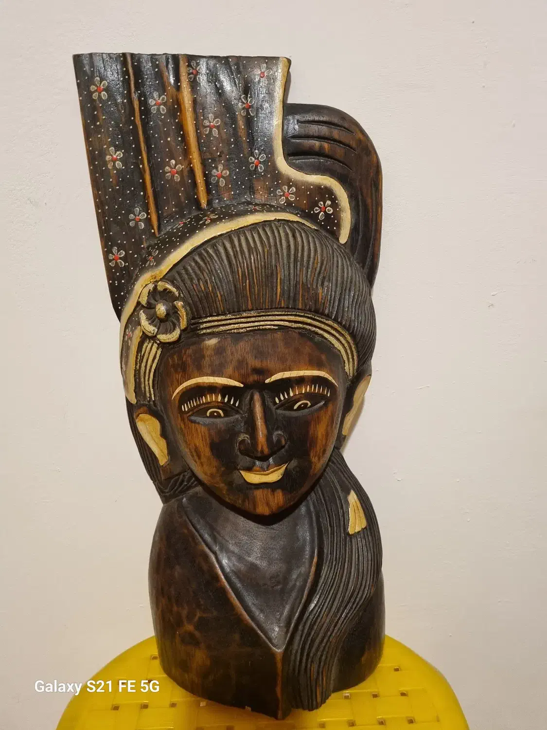 کیف و مجسمه|کیف، کفش، کمربند|کیش, |دیوار