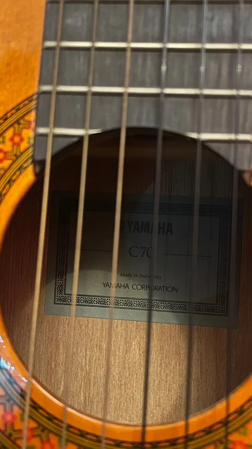 گیتار c70 یاماها صد در صد اورجینال اندونزی|گیتار، بیس، امپلیفایر|پرند, فاز ۲|دیوار