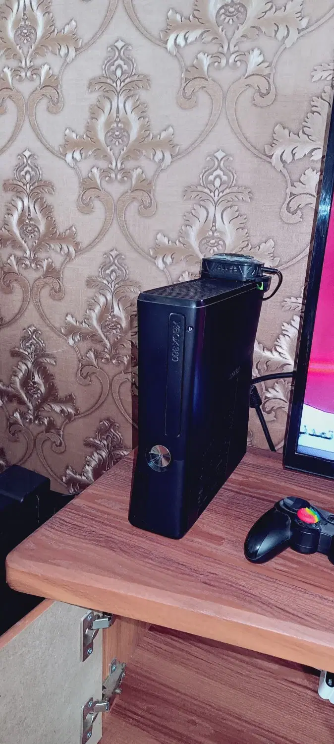 xbox 360 super slim|کنسول، بازی ویدئویی و آنلاین|سبزوار, شهدا|دیوار