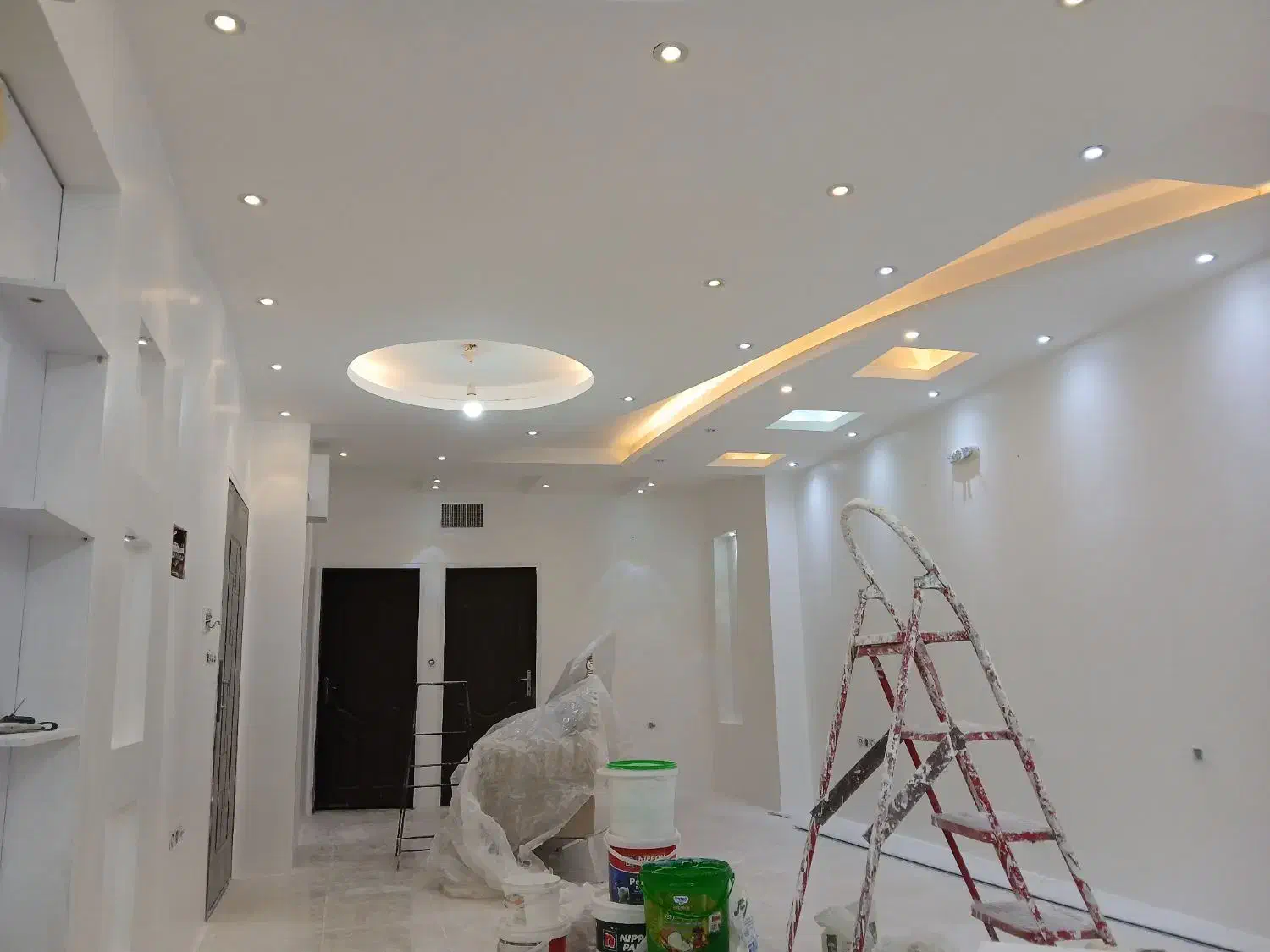 نقاشی ساختمان رنگ روغنی پلاستیک و اکرولیک و۰۰۰|خدمات پیشه و مهارت|محمدیه-قزوین, |دیوار