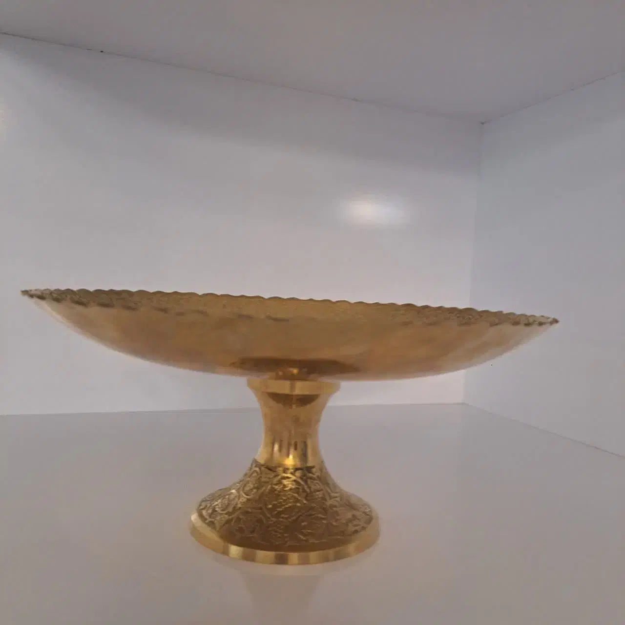 شیرینی خوری پایه دار برنز با شش عدد بشقاب|کلکسیون اشیاء عتیقه|سهند, |دیوار