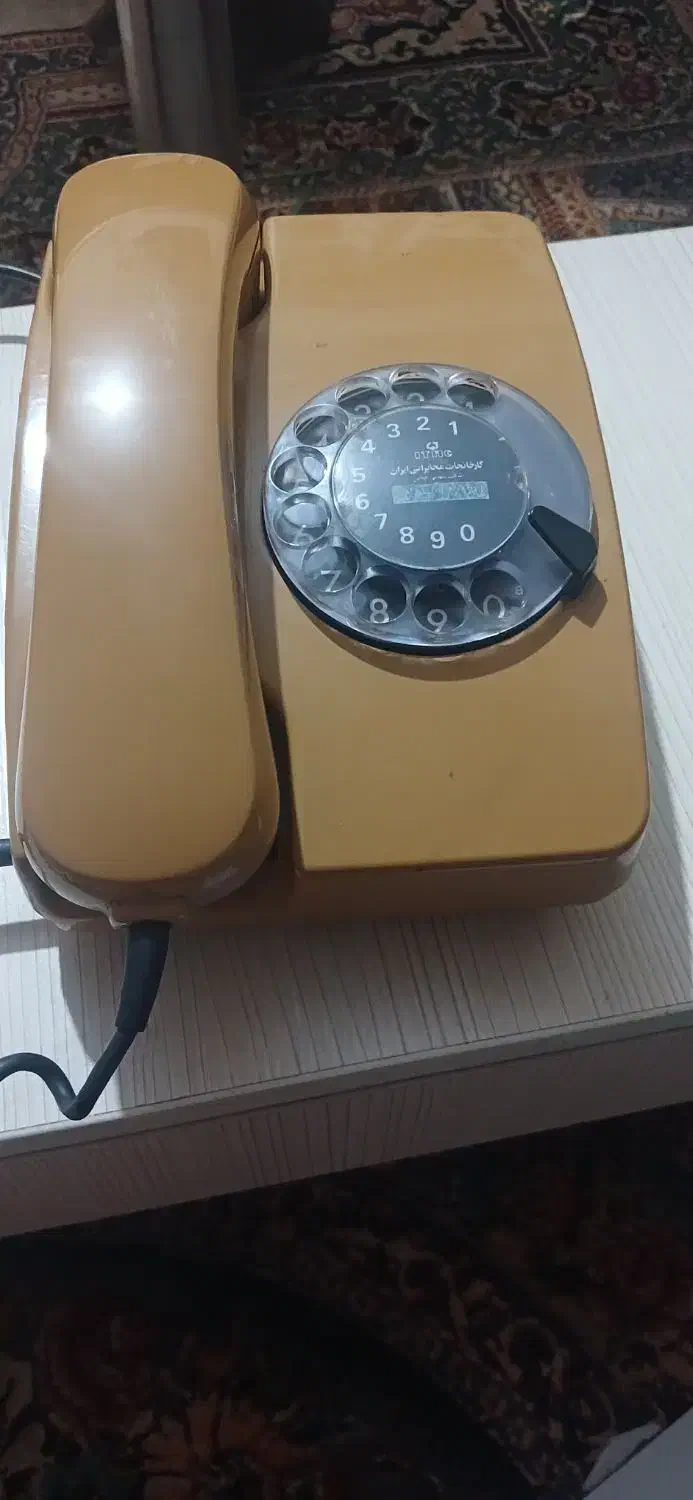 تلفن و تلویزیون قدیمی|کلکسیون اشیاء عتیقه|گنبد کاووس, |دیوار