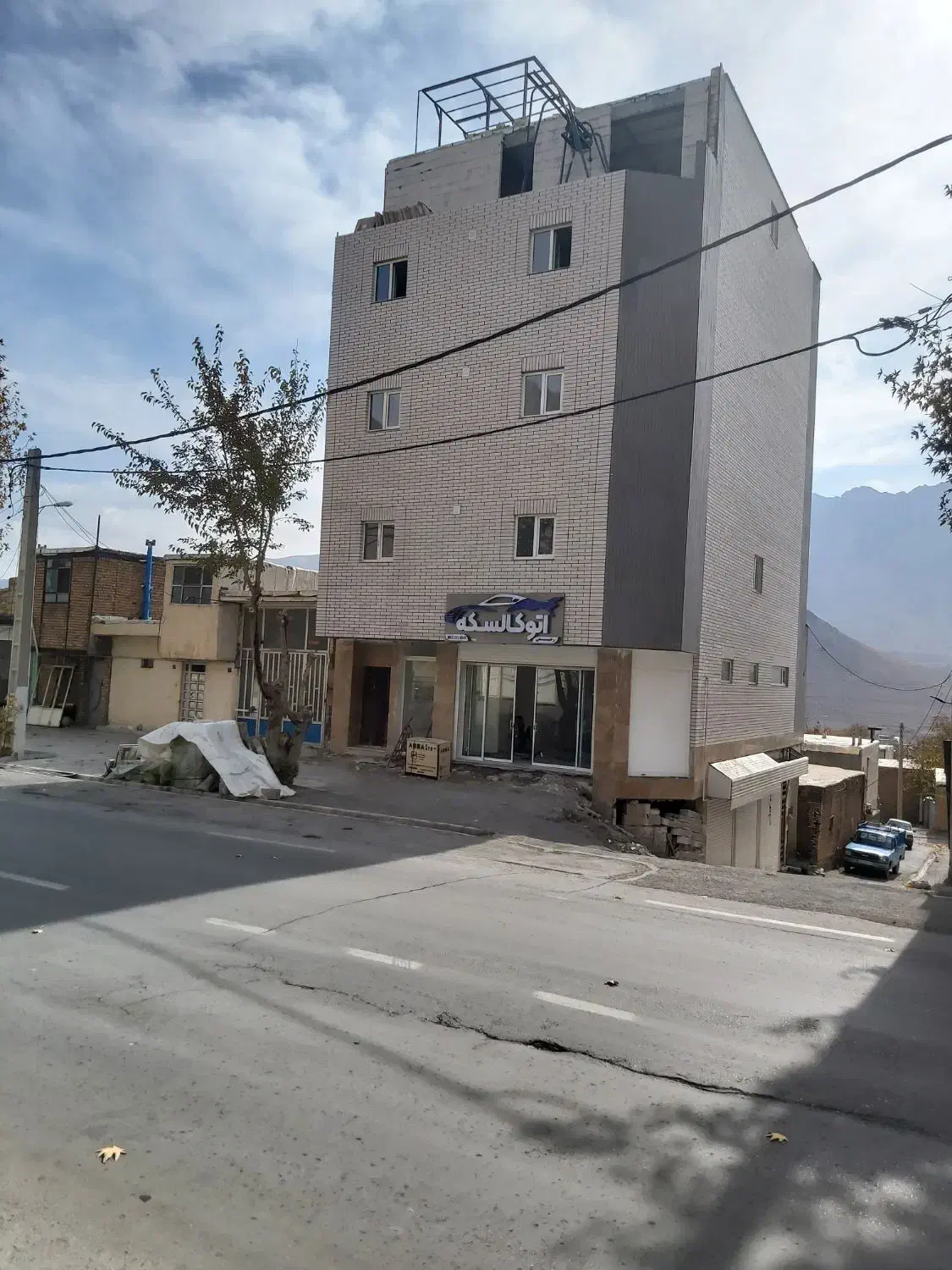 فروش طبقه سوم آپارتمان در بهترین نقطه فریدونشهر|فروش آپارتمان|فریدونشهر, |دیوار