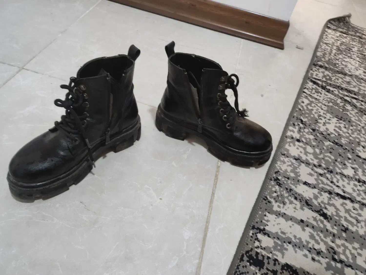 پوتین در حد نو|کیف، کفش، کمربند|محمدیه-قزوین, |دیوار