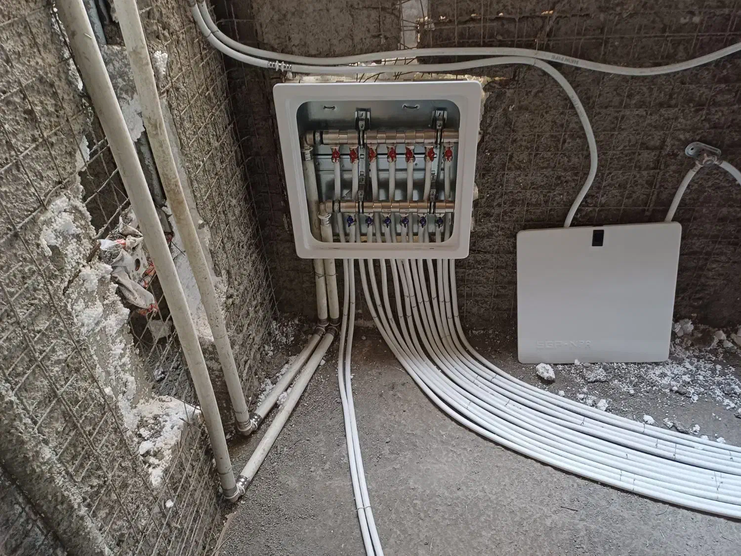 لوله کش اب وفاظلاب|خدمات پیشه و مهارت|چالوس, |دیوار