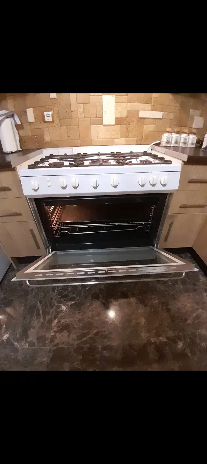 اجاق گاز ۵ شعله خارجی مارک تکنوگاز ساخت ایتالیا|اجاق گاز و لوازم برقی پخت‌وپز|لواسان, |دیوار