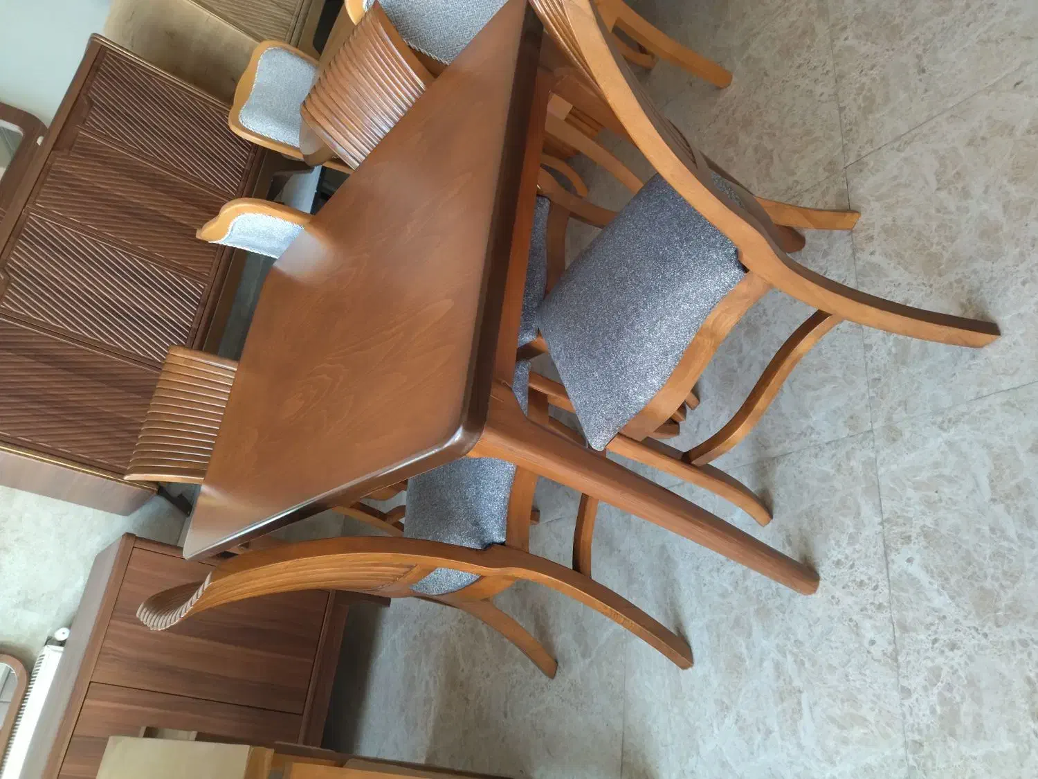 میز غذا خوری صدفی پلاس|میز و صندلی غذاخوری|اردبیل, |دیوار