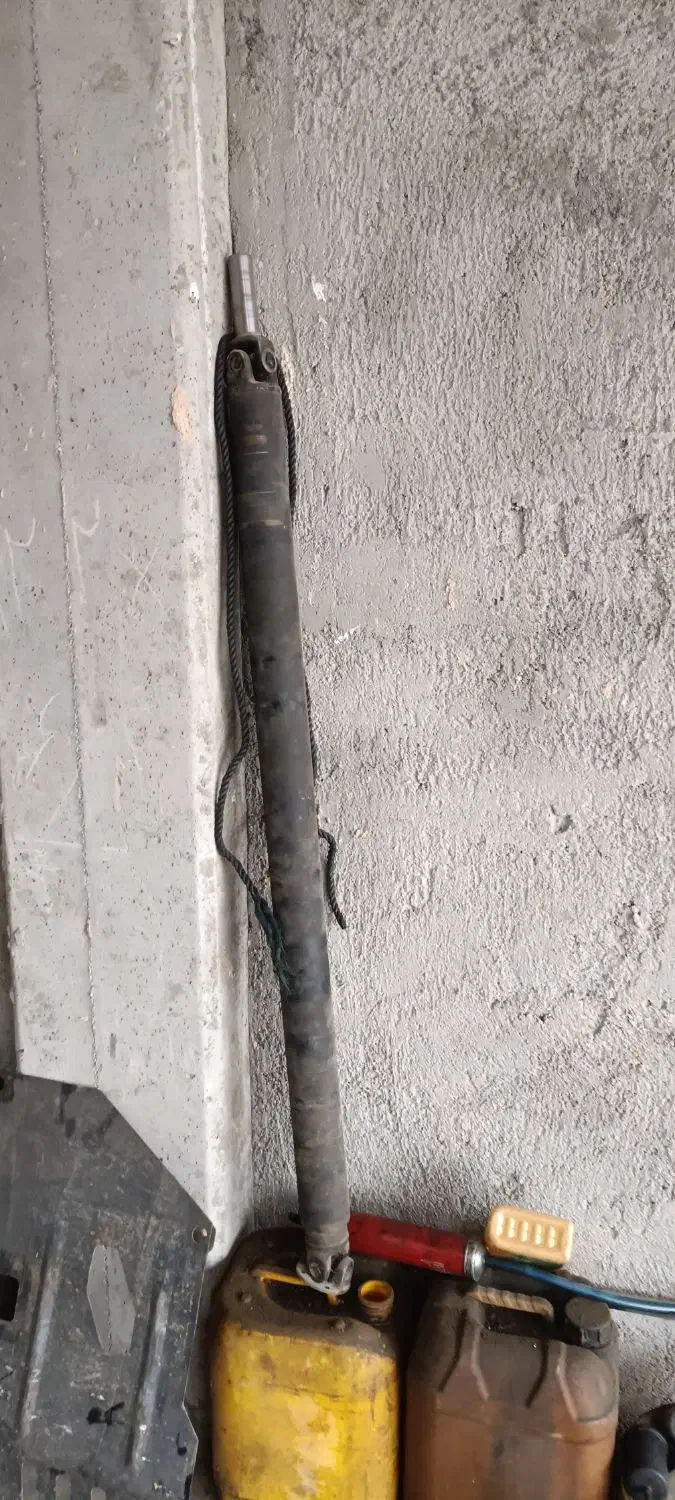 تعدادی لوازم استوک،سینی زیر،کمک،فنرلول،گاردون|قطعات یدکی و لوازم جانبی|فلاورجان, |دیوار