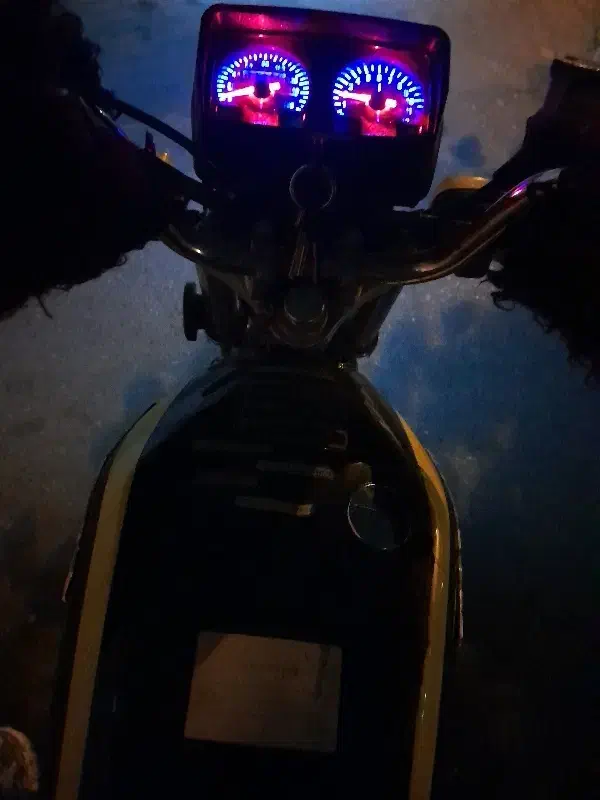 هندا ۲۰۰ سی سی|موتورسیکلت|تهران, علم و صنعت|دیوار