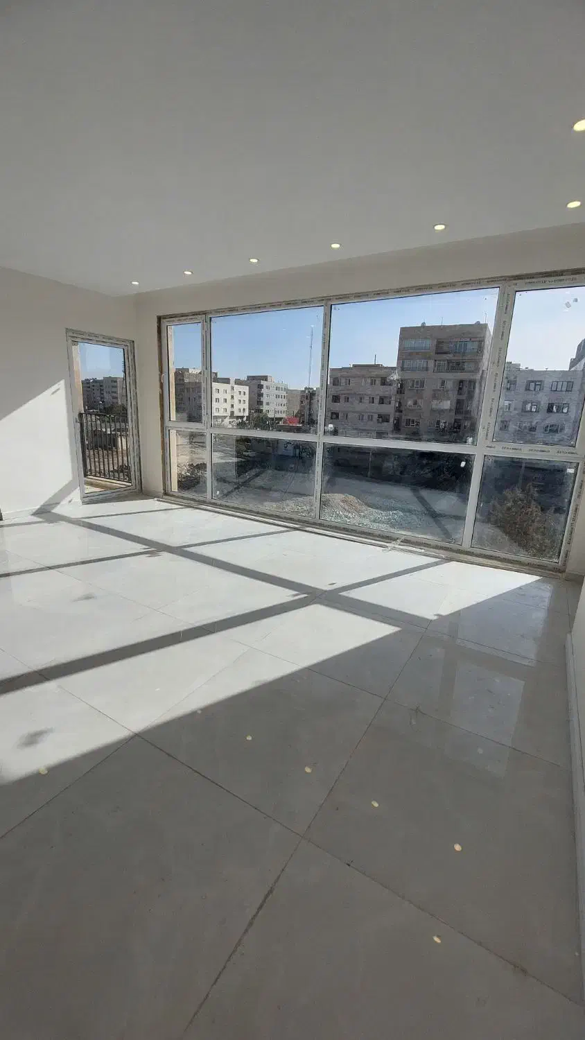 واحد ۱۱۵ متری تجهیز لوکس لوکیشن زراعی/شهرک بعثت|فروش آپارتمان|مشکیندشت, |دیوار