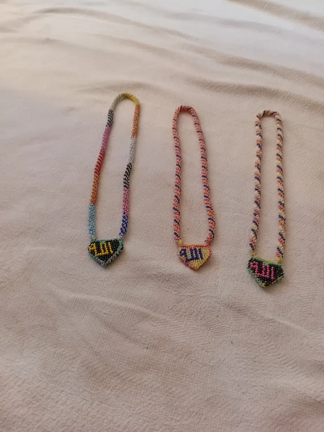 قلب وزنجیر بافت منجوقدوزی شیک  با اسم الله۱۰۰ تومن|بدلیجات|اصفهان, ارزنان|دیوار