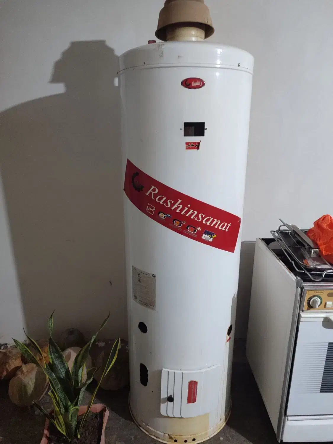 فروش آبگرمکن  راشین صنعت|آبگرمکن، پکیج، شوفاژ|دابودشت, |دیوار