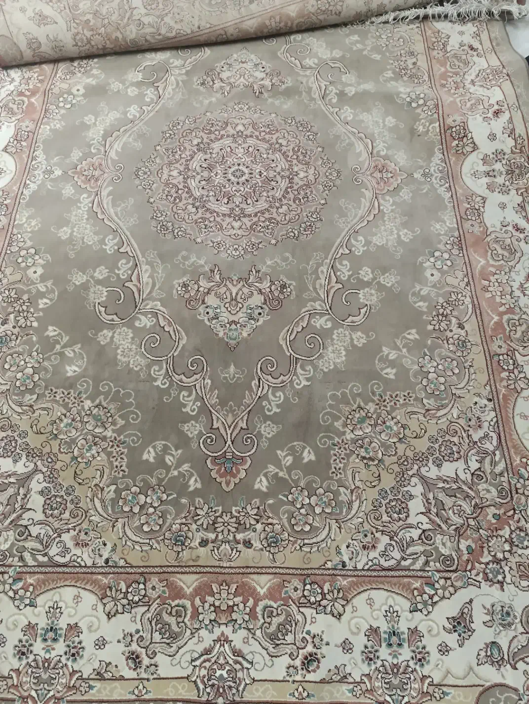 فرش 6 متری|فرش|پرند, فاز ۶|دیوار