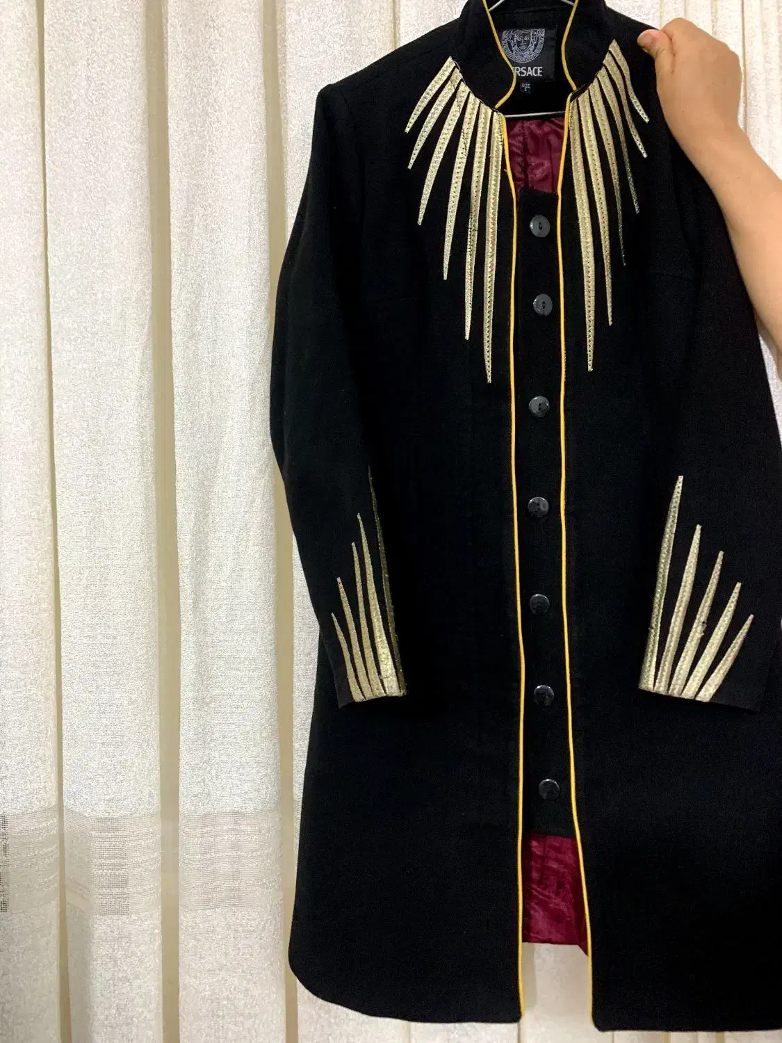 پالتو کفش|لباس|نیشابور, طالقانی|دیوار