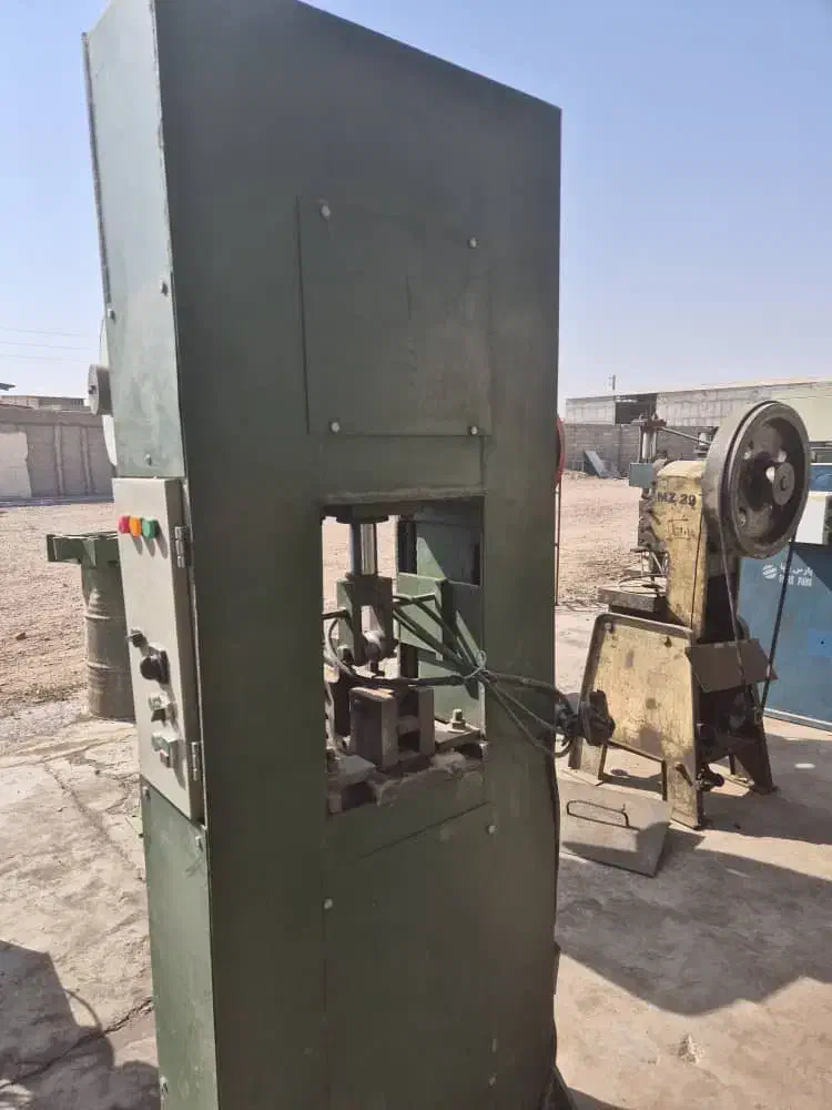 پرس ۳۰ تن و ۴۰ تن هیدرولیک|ماشین‌آلات صنعتی|راهگان, |دیوار