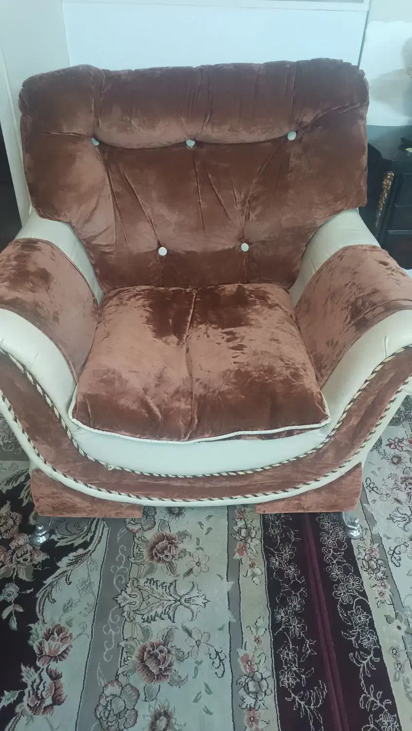 مبل۶ نفره|مبلمان خانگی و میز عسلی|کرج, حسن آباد|دیوار