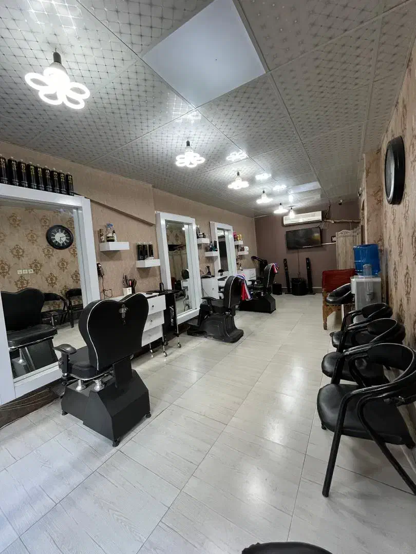 دکور فروشی در حد فوری|آرایشگاه و سالنهای زیبایی|تهران, شکوفه|دیوار