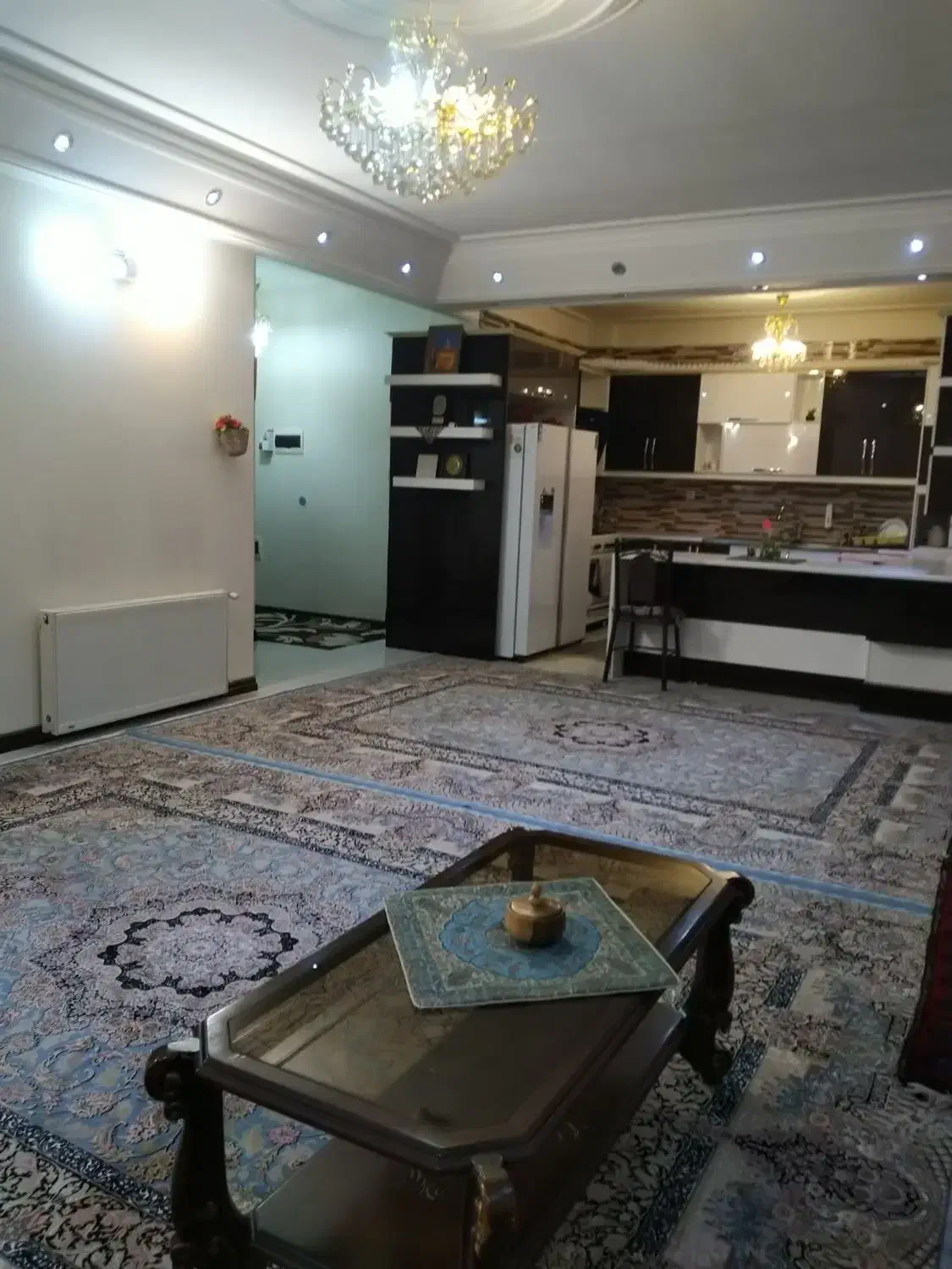 آپارتمان شیک در محله باکلاس و فرهنگی|فروش آپارتمان|قم, باغ کرباسی|دیوار