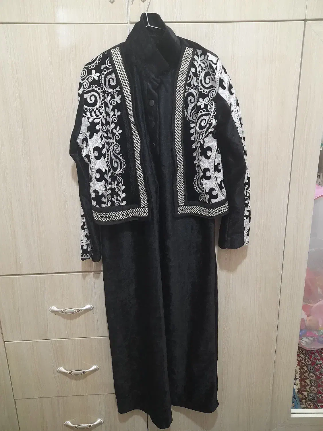 کت و کفتان مخمل|لباس|کازرون, |دیوار