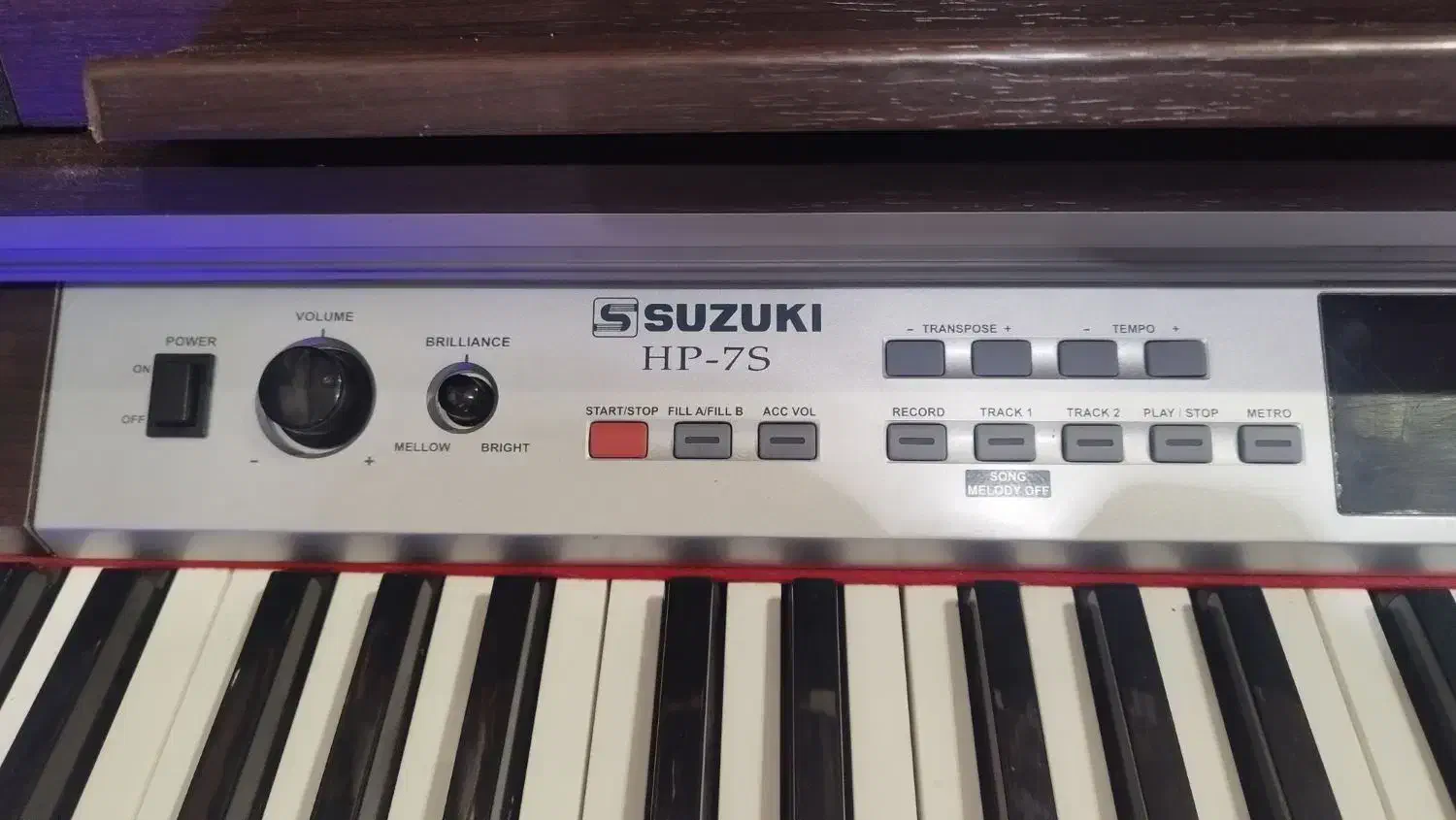 پیانو ژاپن|پیانو، کیبورد، آکاردئون|چناران, |دیوار