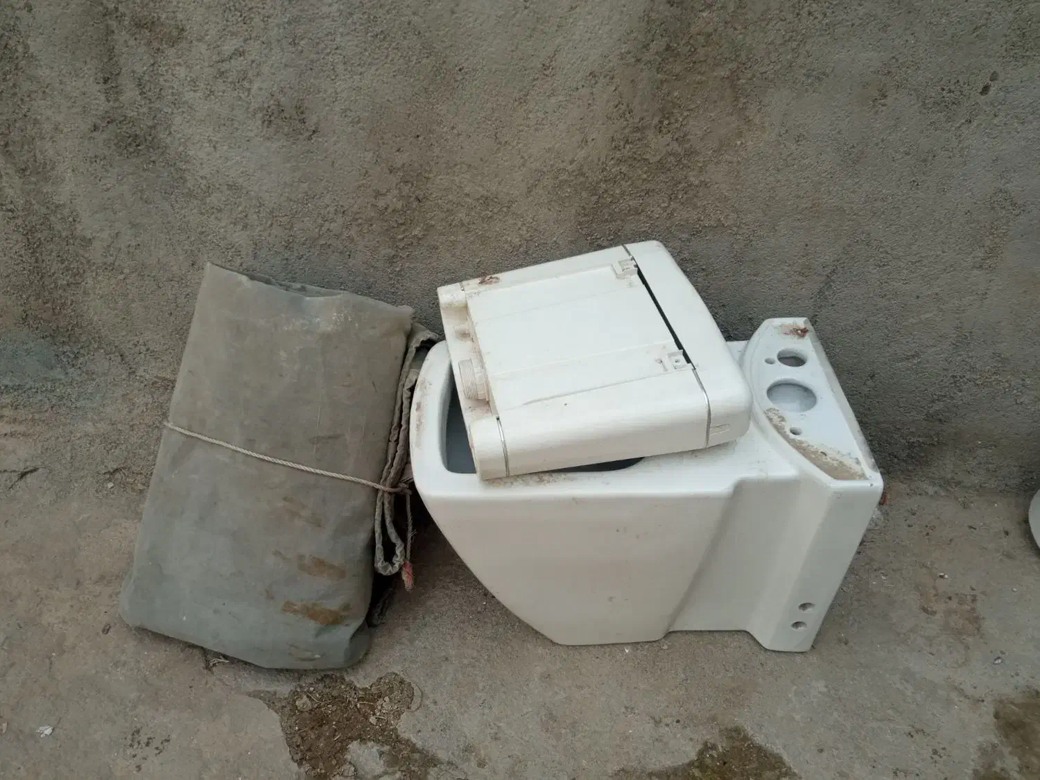 سنگ توالت|لوازم سرویس بهداشتی|اسدآباد, |دیوار