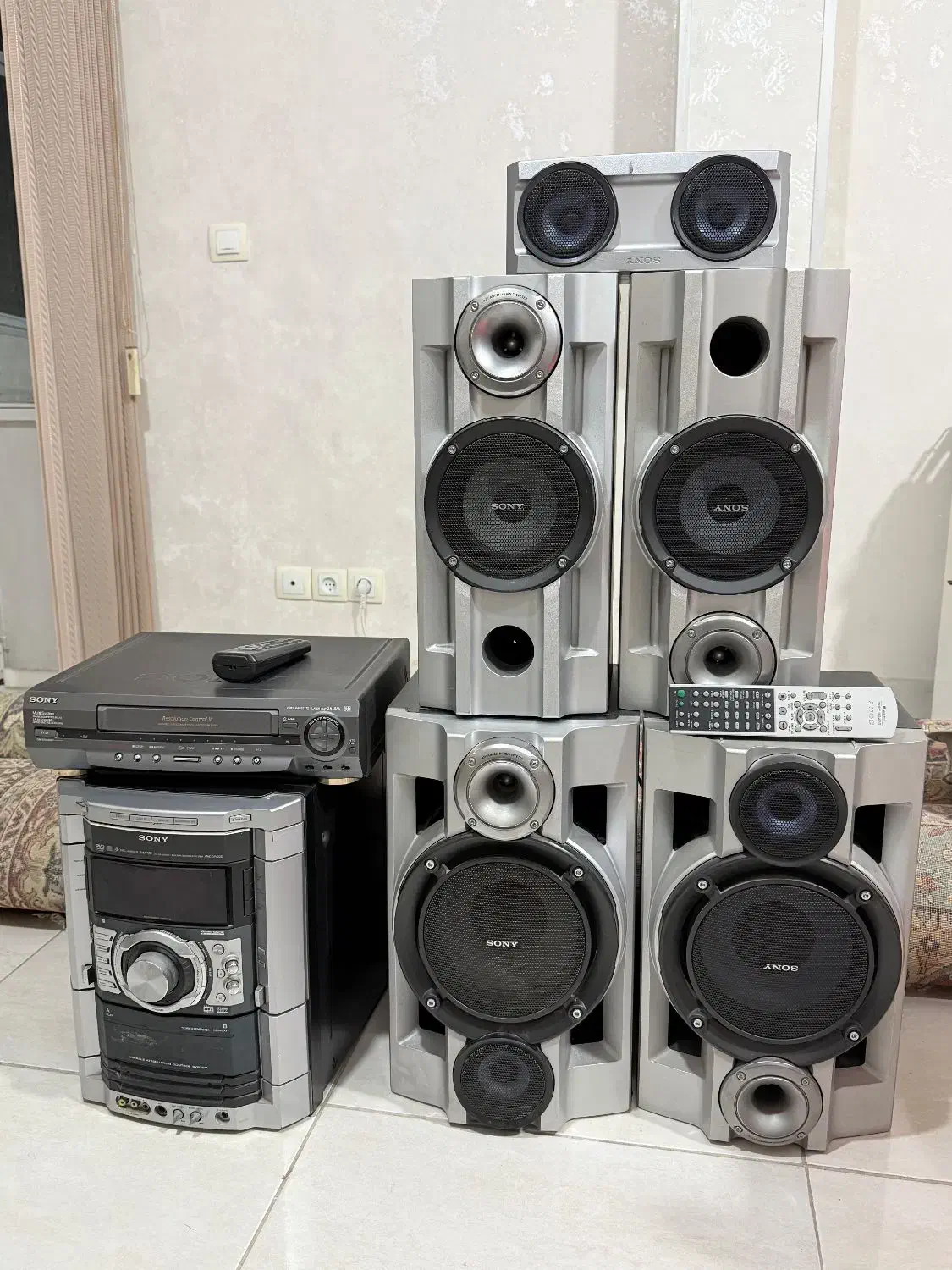 سی دی و دی وی دی پلیر ۵۰۰۰ وات سونی اصل|سیستم صوتی خانگی|برازجان, |دیوار