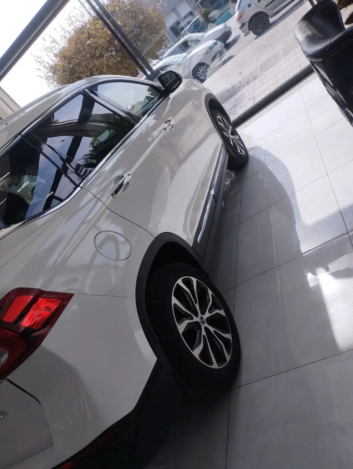 اف ام سی تی پنج سفید مدل ۴۰۴ بصورت نقدواقساط|خودرو سواری و وانت|یزد, |دیوار